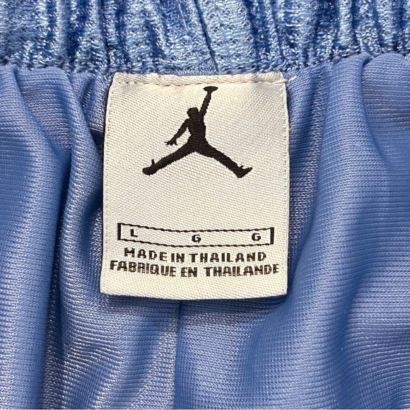 Jordan Basketball Blue Shorts Size Large - Picture 4 of 6